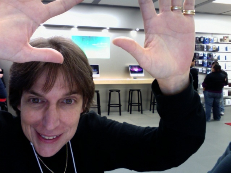 Lynda Menge - Scrum Master - Apple Inc.